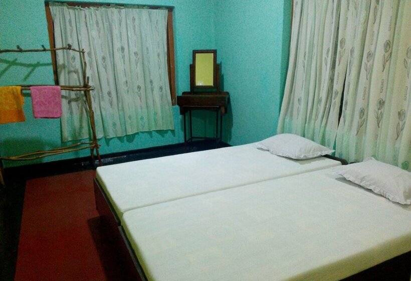 פנסיון Dreams Garden Surf Lodge