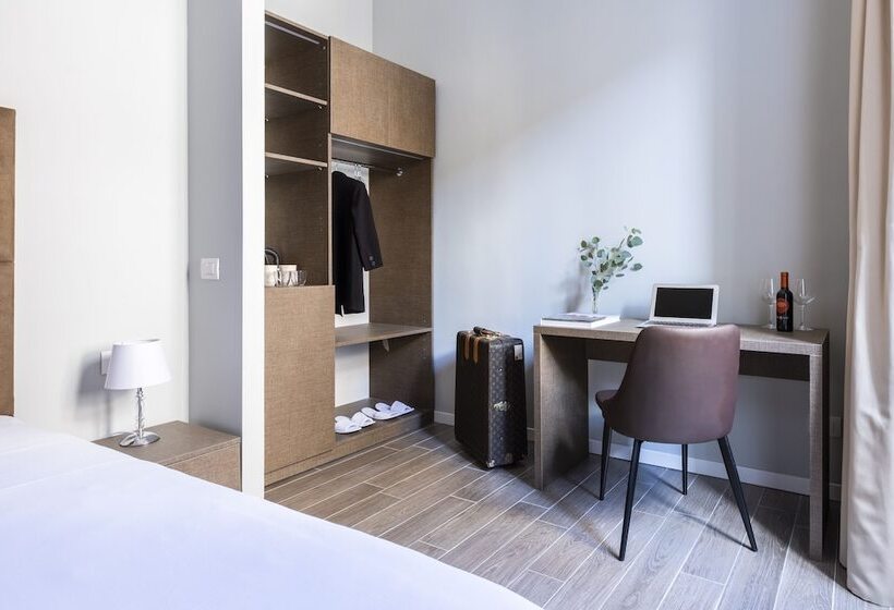 פנסיון Giubbonari Suites