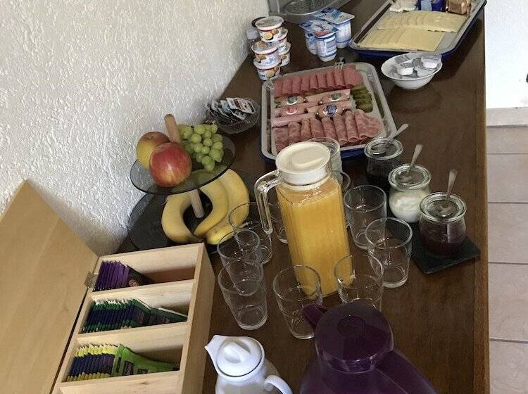 פנסיון Zur Fledermaus