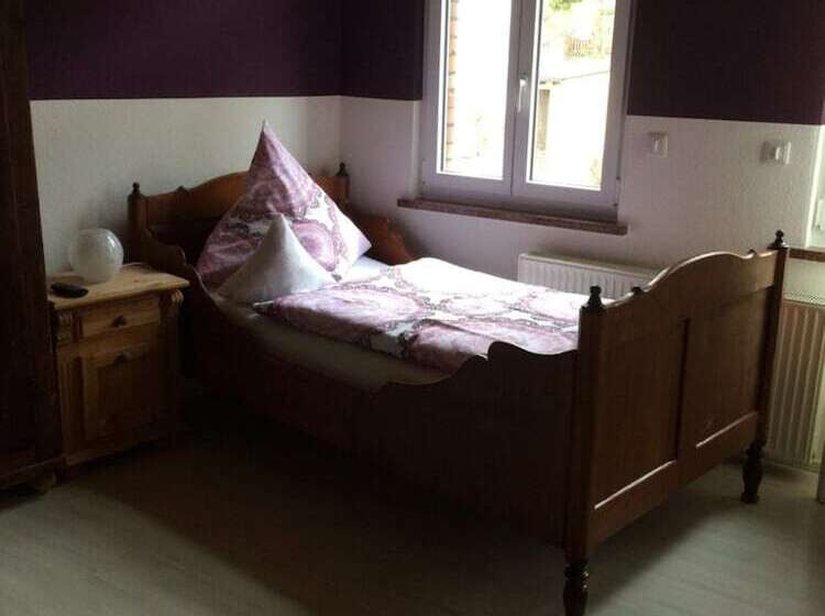 פנסיון Zur Fledermaus