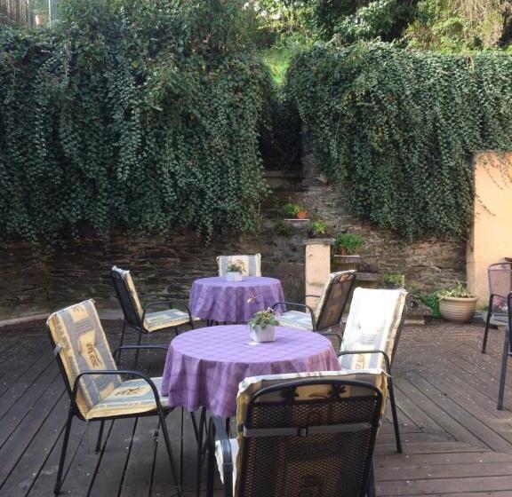 פנסיון Zur Fledermaus