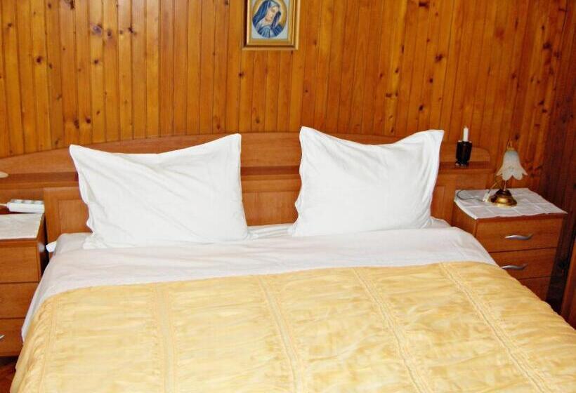 פנסיון Guest House Roza