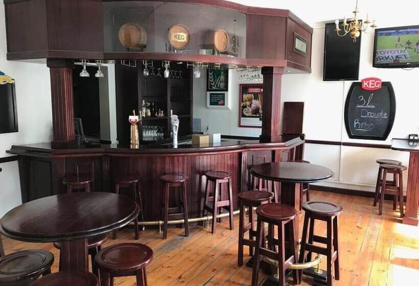 Пансион Karoo Country Inn