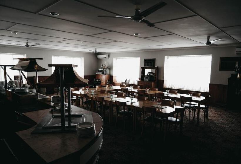 Пансион Karoo Country Inn