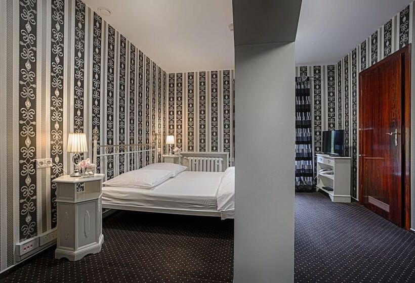 بنسيون Matejki 8