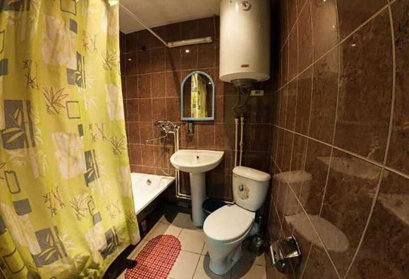 펜션 Tysacha I Odna Noch