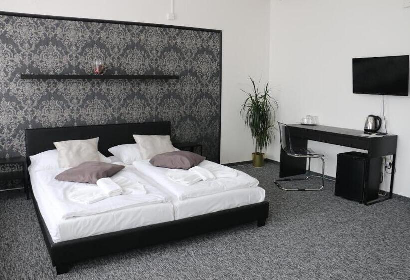 Пансион Penzion Homer Poděbrady