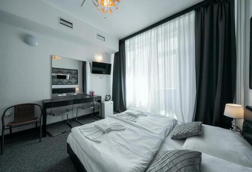 Пансион Penzion Homer Poděbrady