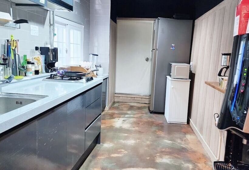 Общежитие Yeobyul Guesthouse