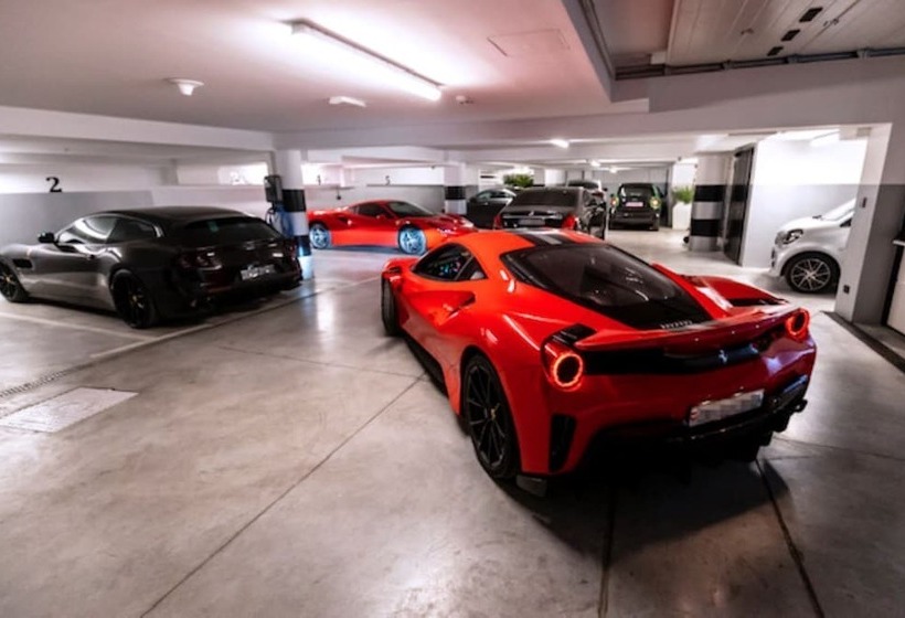 Posh Residence Luxury Suites