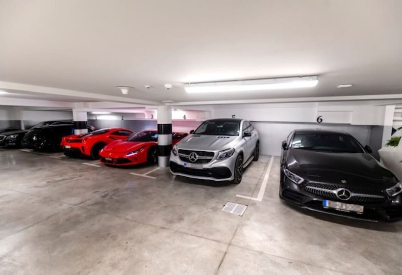 Posh Residence Luxury Suites