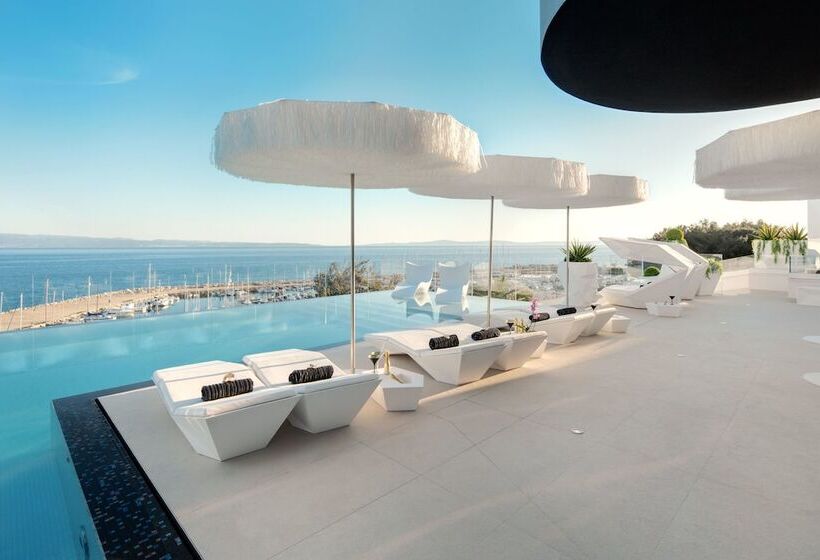 Posh Residence Luxury Suites