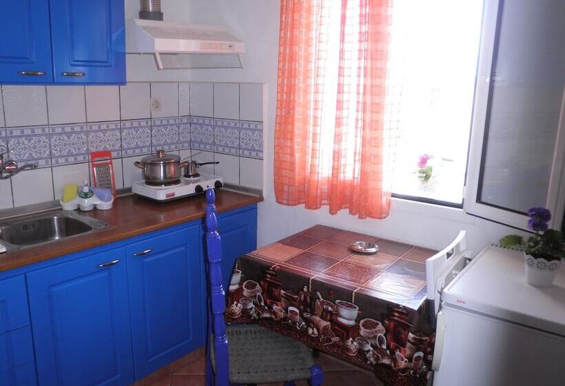 Anastasia Apartments