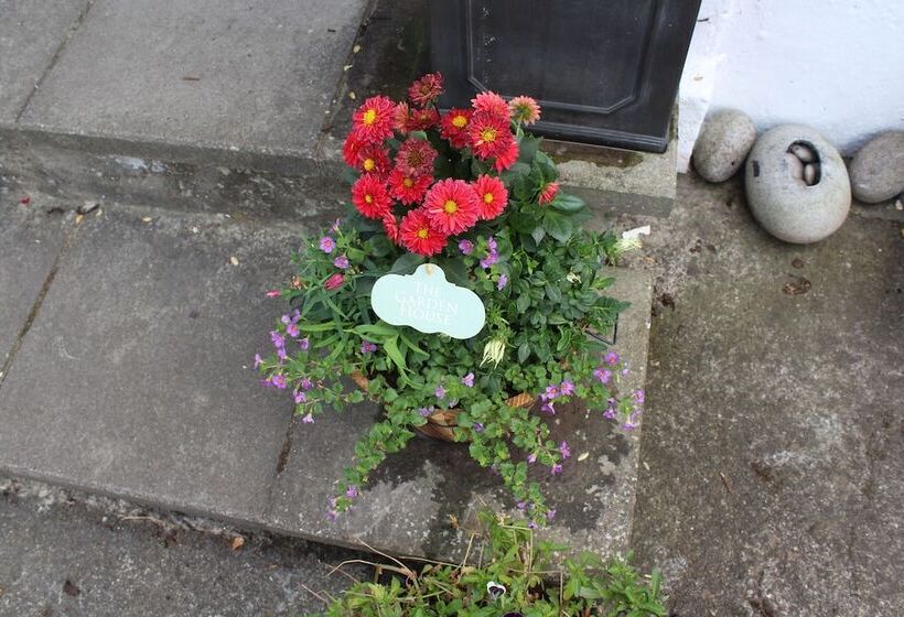 민박 Cois Ba House