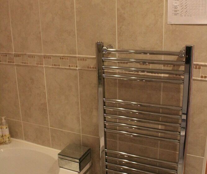 민박 Cois Ba House