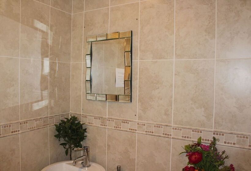 민박 Cois Ba House