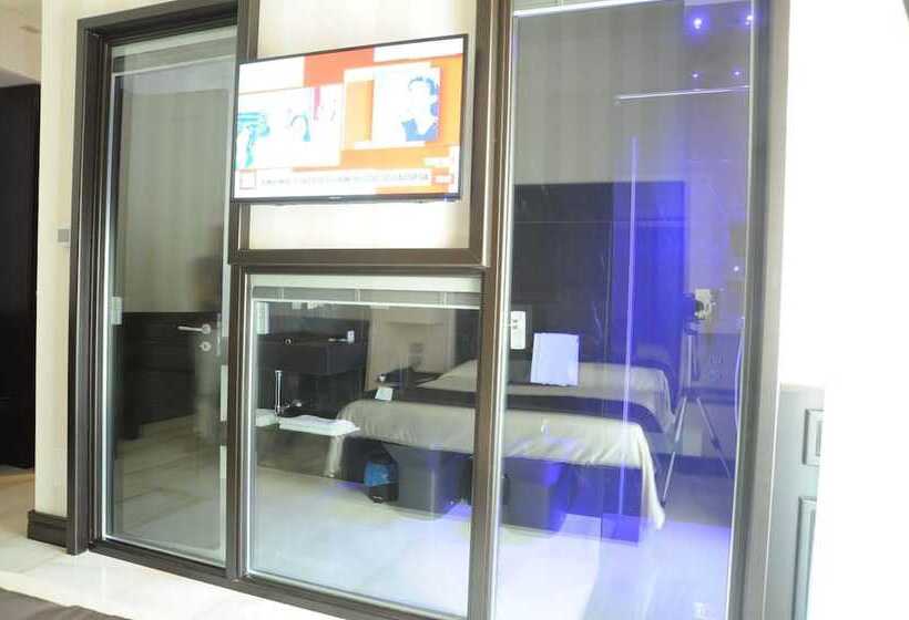 تختخواب و صبحانه Muro Torto Suite Struttura Sanificata Giornalmente Con Ozono E Prodotti Specifici Conformi Al Deca