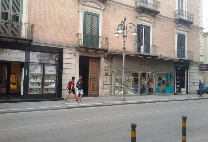 تختخواب و صبحانه Muro Torto Suite Struttura Sanificata Giornalmente Con Ozono E Prodotti Specifici Conformi Al Deca