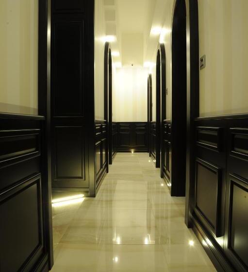 تختخواب و صبحانه Muro Torto Suite Struttura Sanificata Giornalmente Con Ozono E Prodotti Specifici Conformi Al Deca