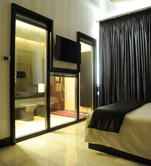 تختخواب و صبحانه Muro Torto Suite Struttura Sanificata Giornalmente Con Ozono E Prodotti Specifici Conformi Al Deca