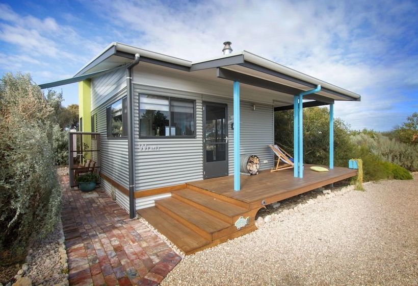 Coorong Cabins  Wren Cabin