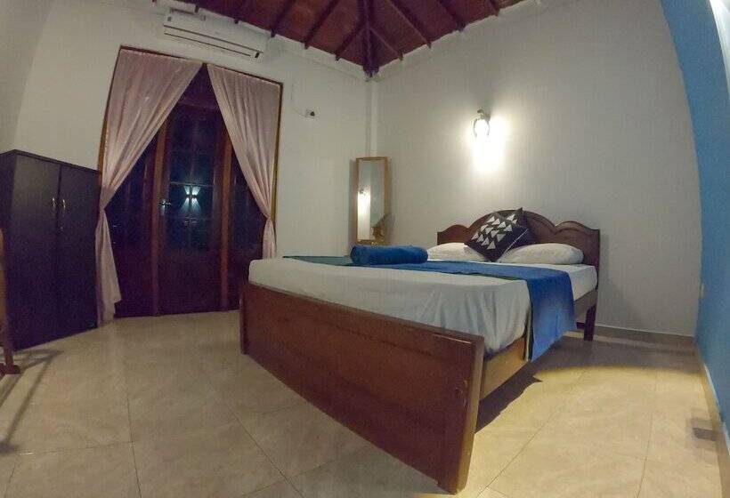 Girilena Guest House