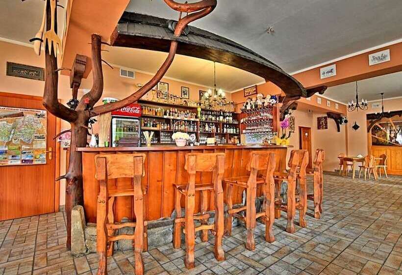 مسافرخانه Zajazd Teremulka