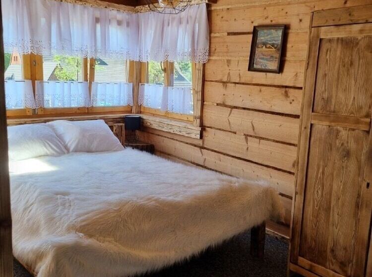 مسافرخانه Zajazd Teremulka