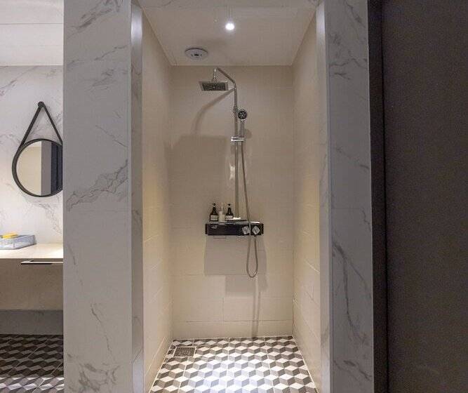 Hound Hotel Seomyeon Beomcheon