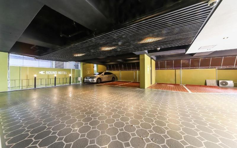 Hound Hotel Seomyeon Beomcheon