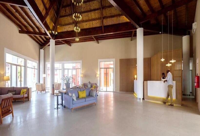 هتل African Princess Beach