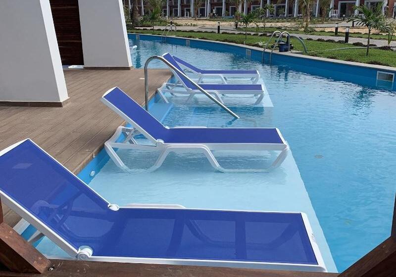 هتل African Princess Beach