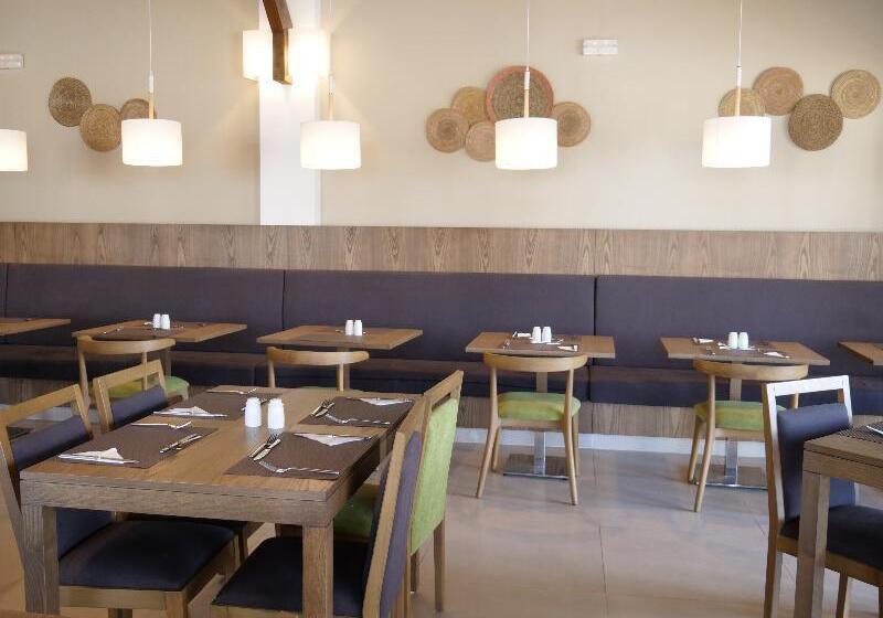 هتل African Princess Beach