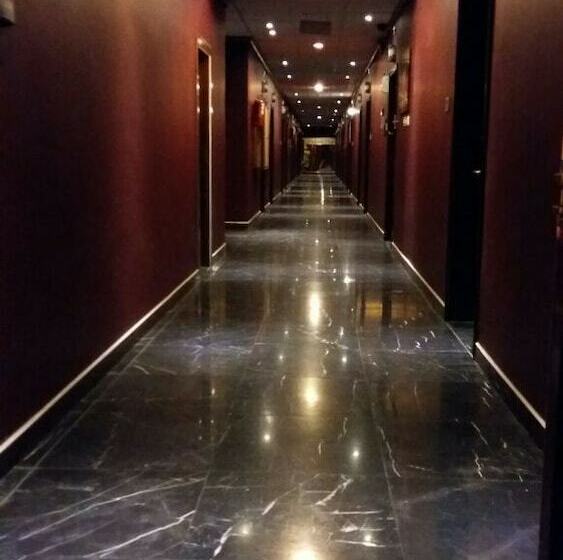 호텔 Alsaab Suites