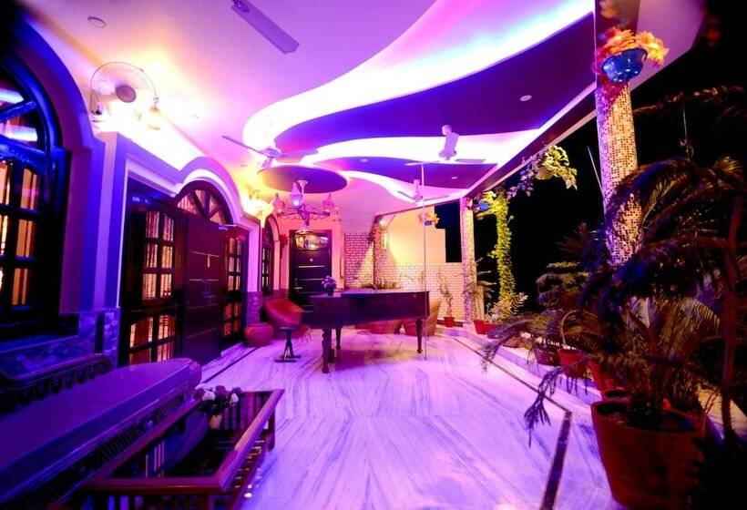 ホテル Aman Homestay, A Boutique