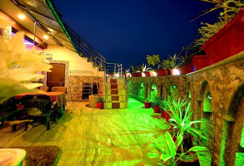 ホテル Aman Homestay, A Boutique