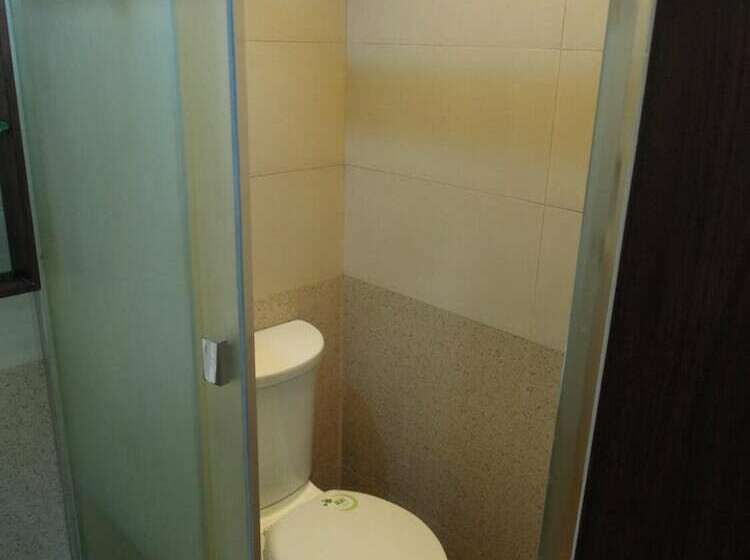 فندق Dumaguete Dormitel