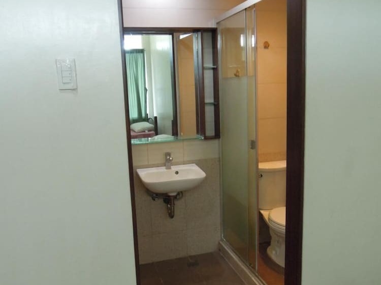 فندق Dumaguete Dormitel