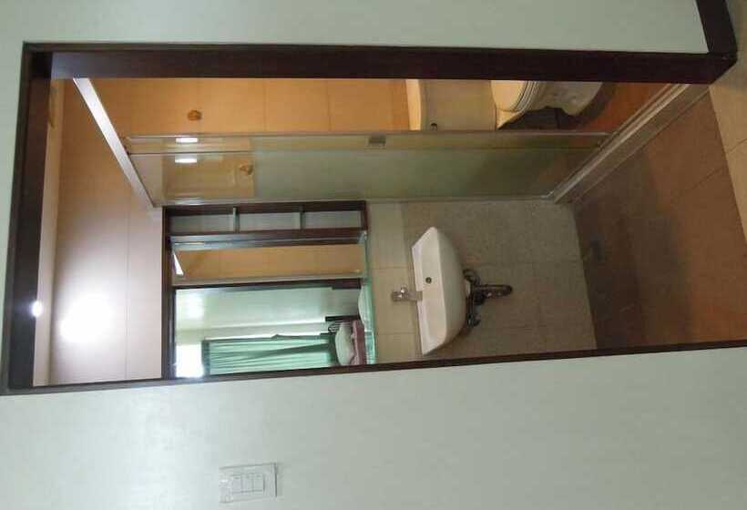 فندق Dumaguete Dormitel