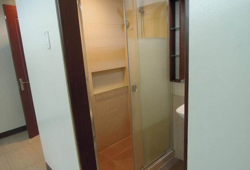 فندق Dumaguete Dormitel