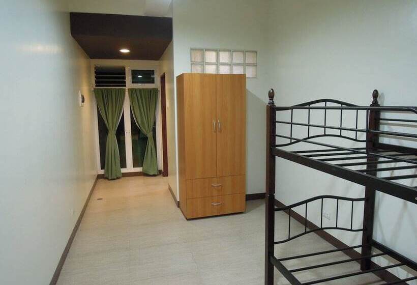 فندق Dumaguete Dormitel