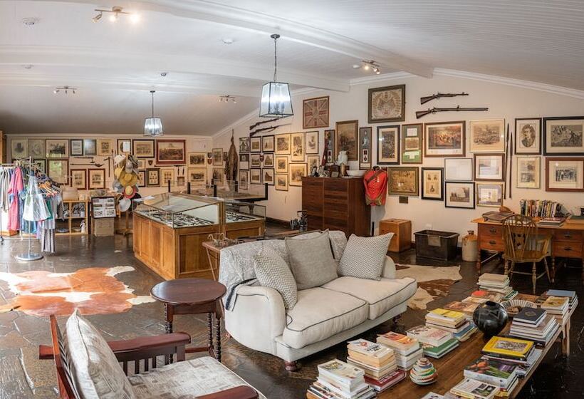 בית מלון כפרי Fugitives Drift Guest House