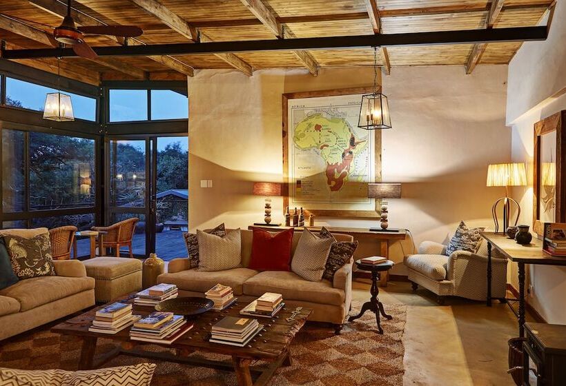 בית מלון כפרי Fugitives Drift Guest House