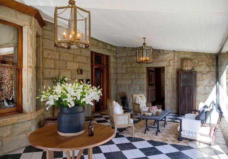 בית מלון כפרי Hartford House