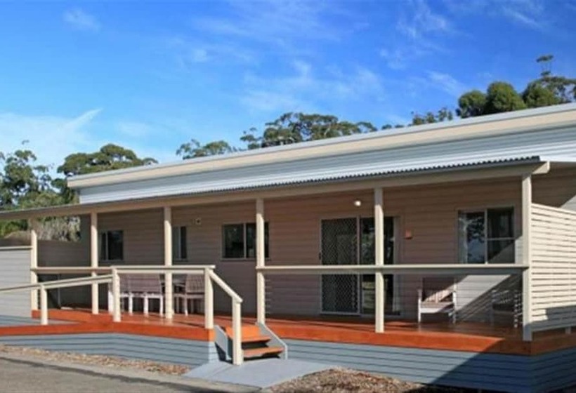 בית מלון כפרי Holiday Haven Huskisson Beach