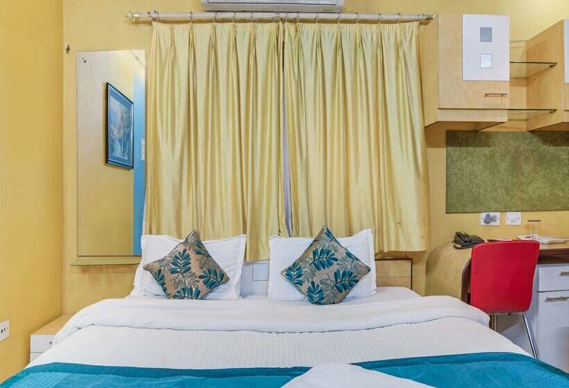 Отель Indrakshi Service Apartment