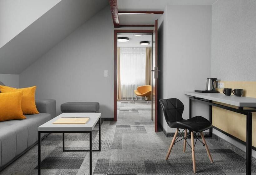 Отель Kristina Willa & Spa