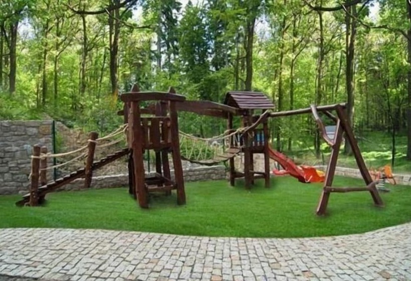 Отель Kristina Willa & Spa