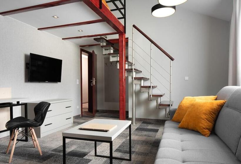 Отель Kristina Willa & Spa