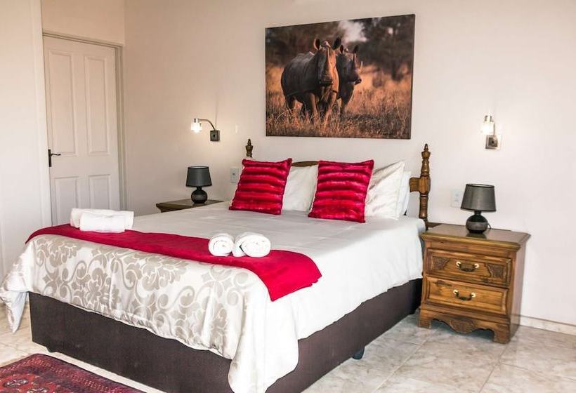 Отель Mawusi Bush Lodge